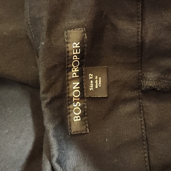 Boston Proper Shorts - Picture 4 of 5